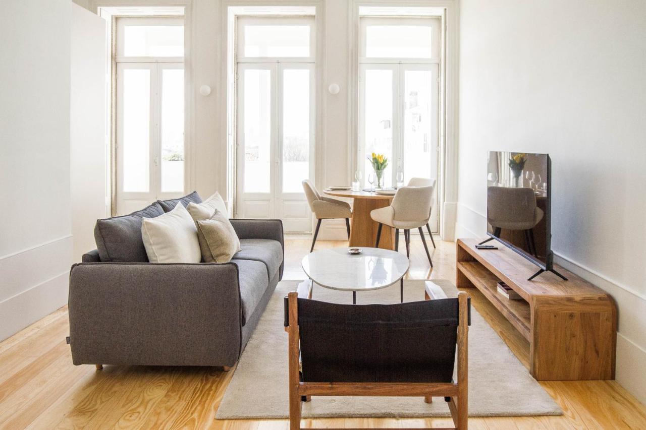 Modern Charming Loft With Balcony In Central Порту Экстерьер фото